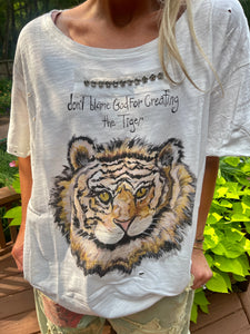 Tiger tee