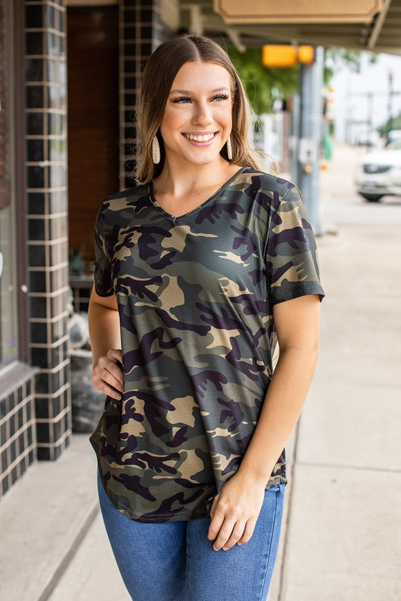 Vintage Camo V-Neck Short Sleeve Top With Curved Hem